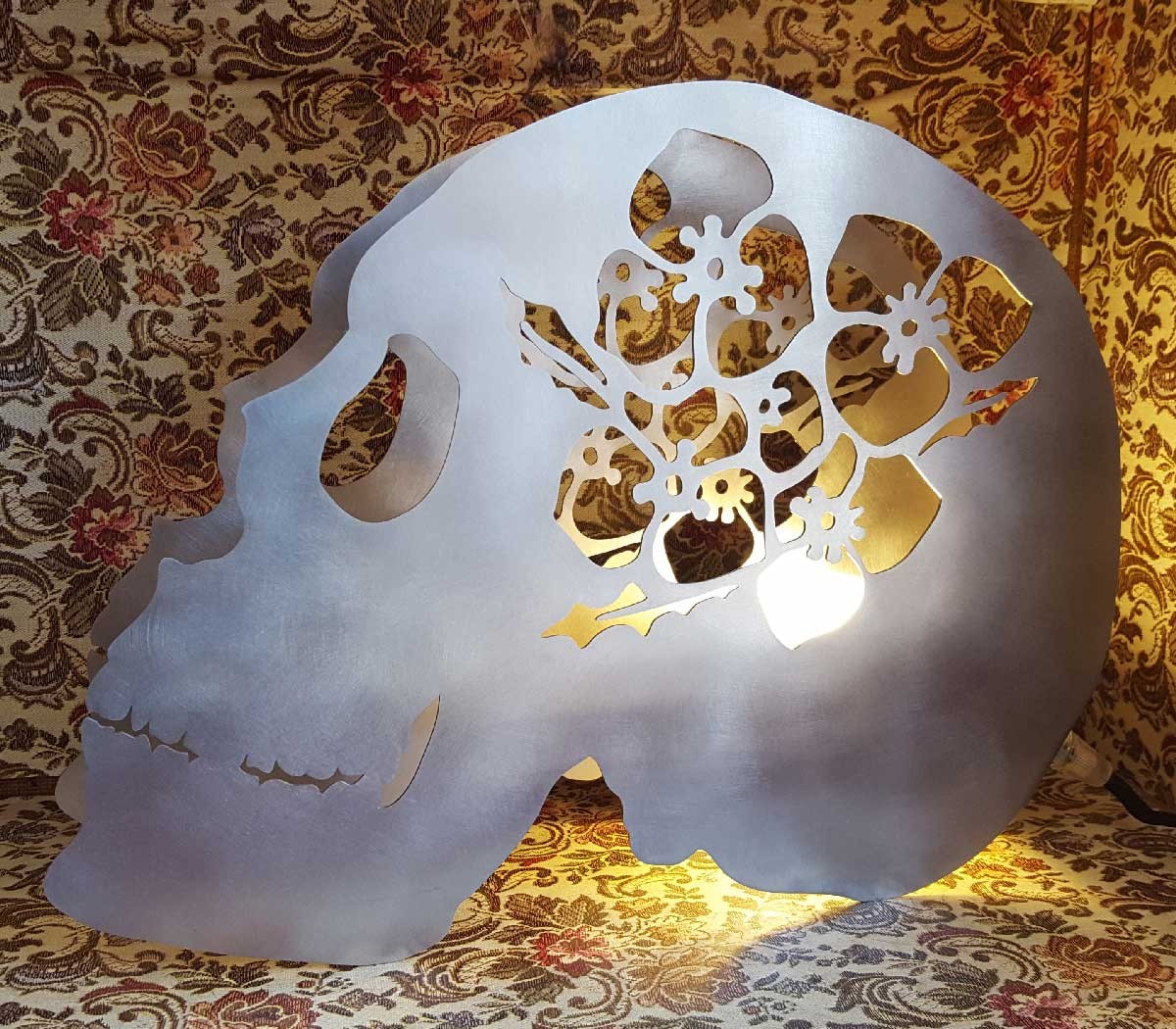 Lampe crâne éclairage ambiance pour décoration inspirée des vanités